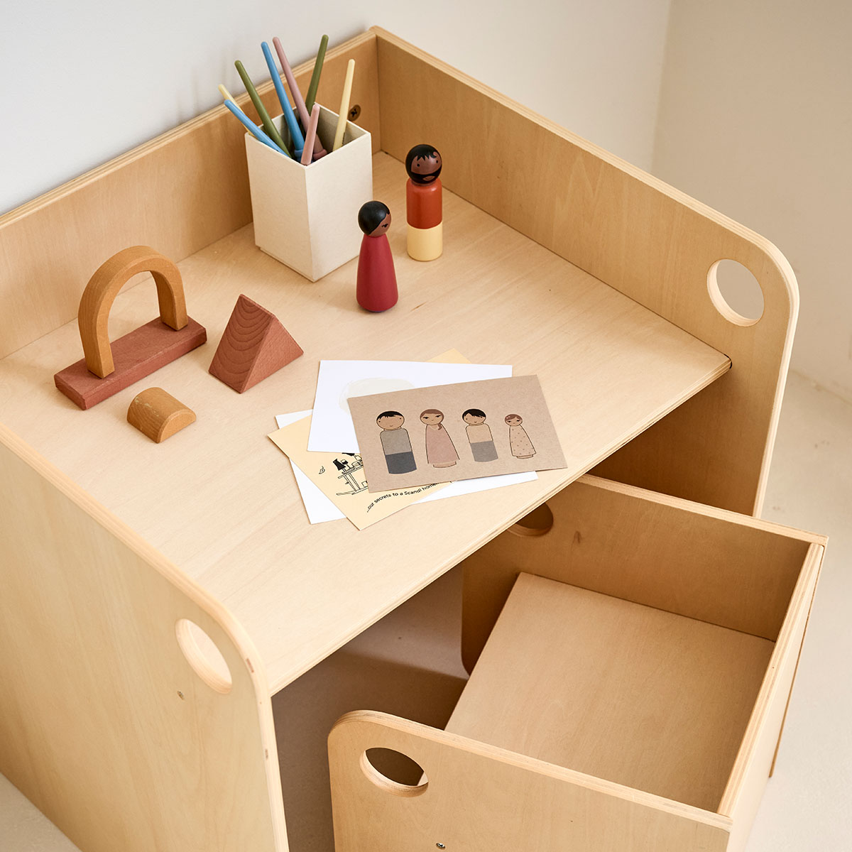 Montessori tafel en stoel «Ellipse» | Naturel