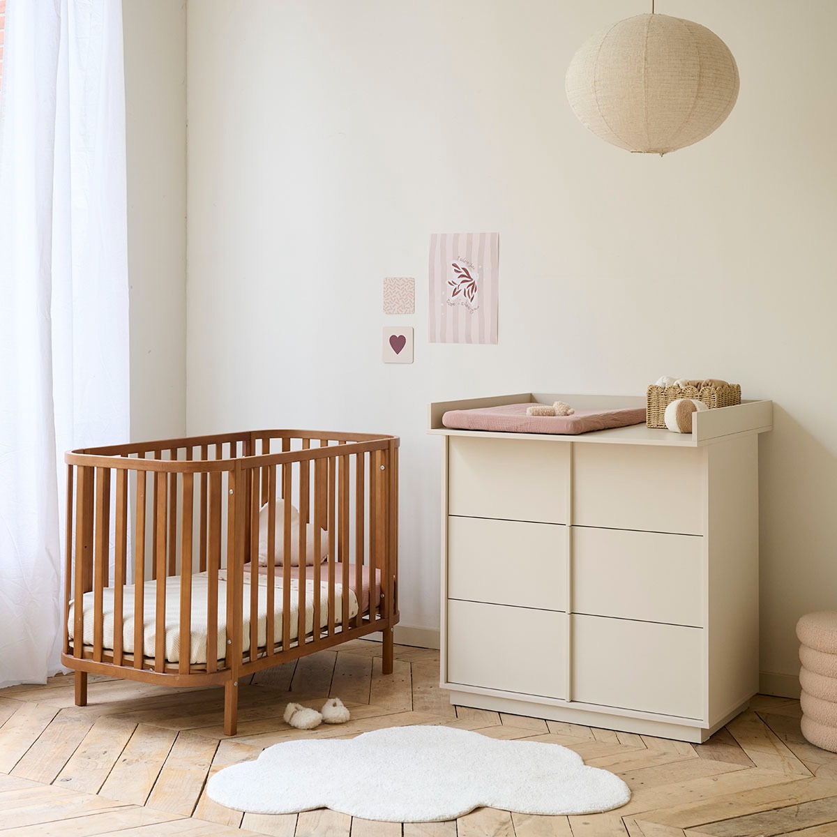 Wat kost een babykamer? Kosten, budgettips en waar je beter niet op bespaart