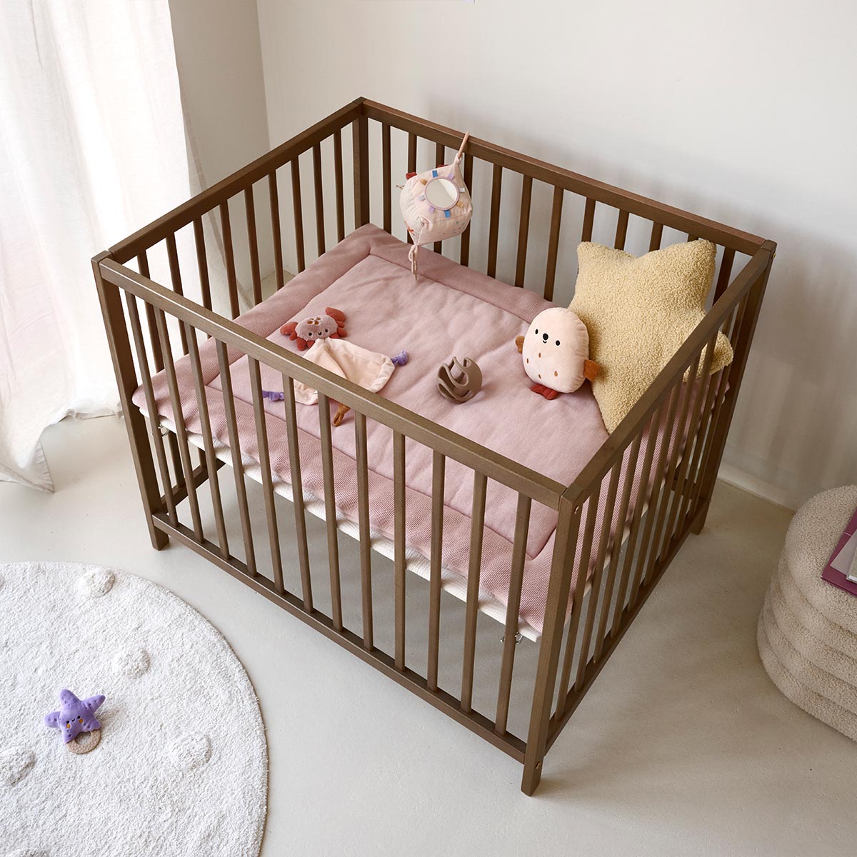 Baby box kiezen: alles over soorten, materialen en veiligheid