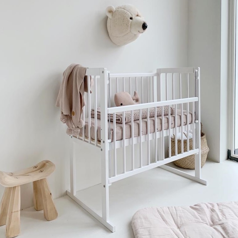 Wissen Zichtbaar Maken Co-Sleeper Lilly 90x40cm Wit met Eco Matras | Petite Amélie