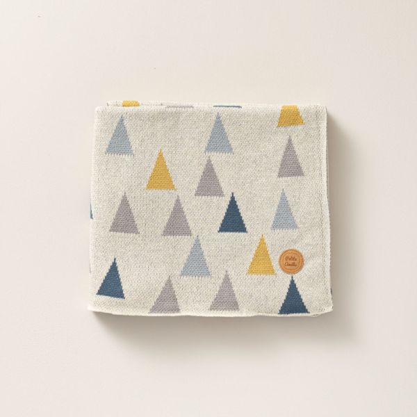 Taupe / grijs wiegdekentje 100 x 80 uit katoen met driehoekjes | Petite Amélie 1