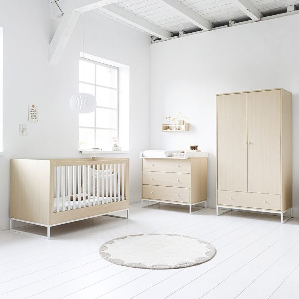 Doorgroei babykamer 3 delig Retro naturel hout van Petite Amélie