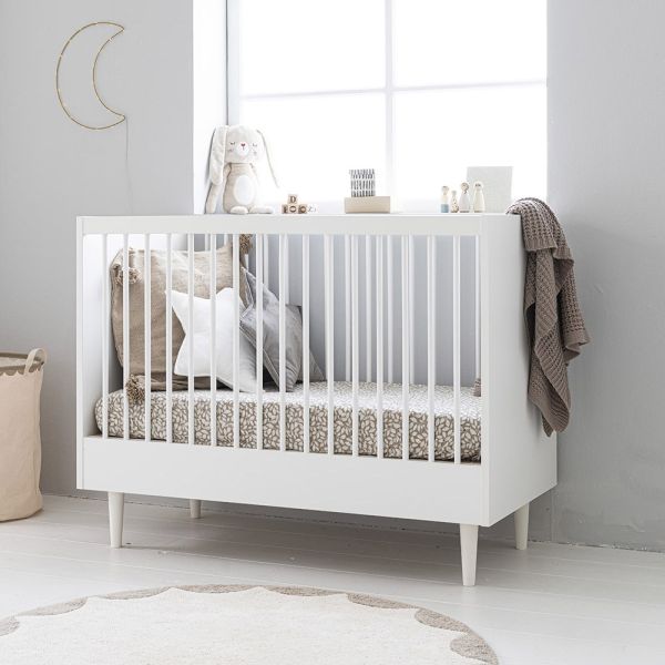 Baby ledikant wit hout Etoile 120x60 van Petite Amélie