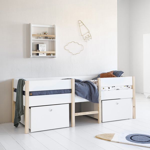 Juniorbed met matras 200x90 cm van hout in wit van Petite Amélie