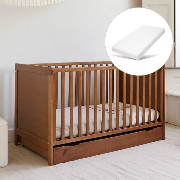 Houten ledikant 70x140 cm uit de Nuage collectie in walnoot met matras van Petite Amélie