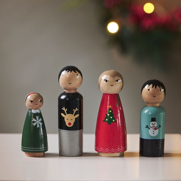 houten poppenhuis poppen hout met wit kerst Petite Amélie 1