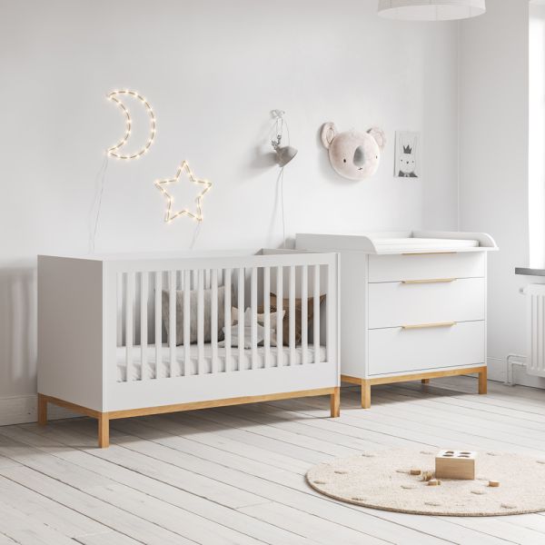 DOORGROEI BABYKAMER «SOIE» 2-DELIG | MEEGROEIBED EN COMMODE | WIT
