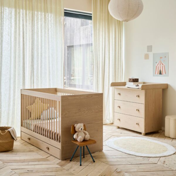 Doorgroei babykamer «Chêne» 2-delig | Meegroeibed en commode