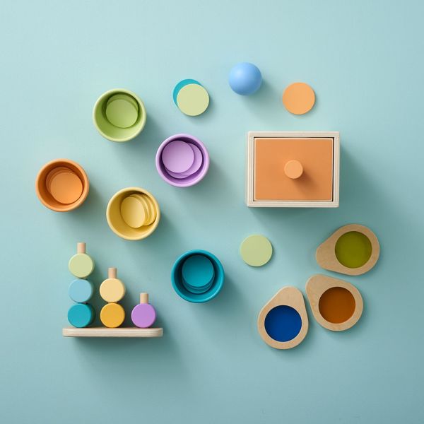 Montessori speelgoed box voor baby van 13 tot 15 maanden van Petite Amélie