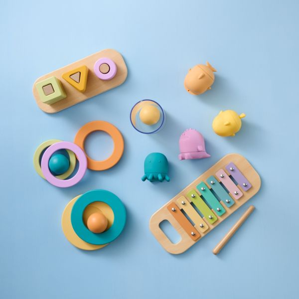 Montessori speelgoed box voor kinderen van 16 tot 18 maanden van Petite Amélie