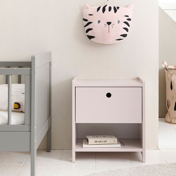 Nachtkastje voor Meisjeskamer roze van Petite Amélie | Made by a Mum