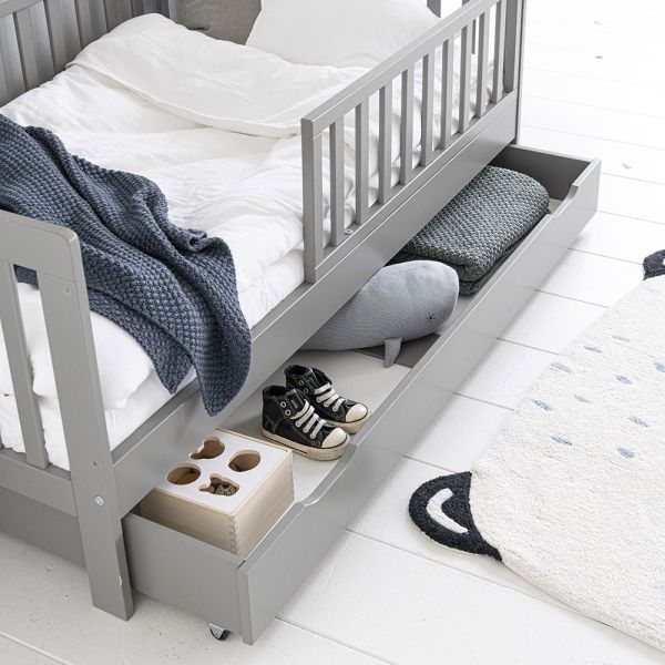 Opberglade grijs hout voor peuterbed 140x70 van Petite Amélie