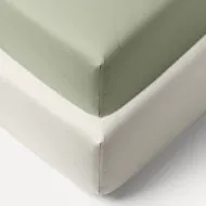 Hoeslaken voor wieg 45x90 cm van jersey biologisch katoen in wit en olijfgroen van Petite Amélie
