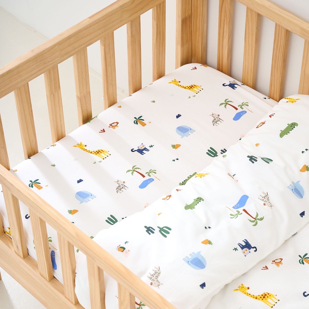 JUNIORBED HOESLAKEN 80 X 160 CM «SAFARI» | WIT