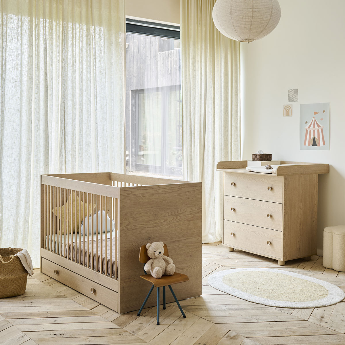 Doorgroei babykamer Chêne collectie met meegroeibed en commode