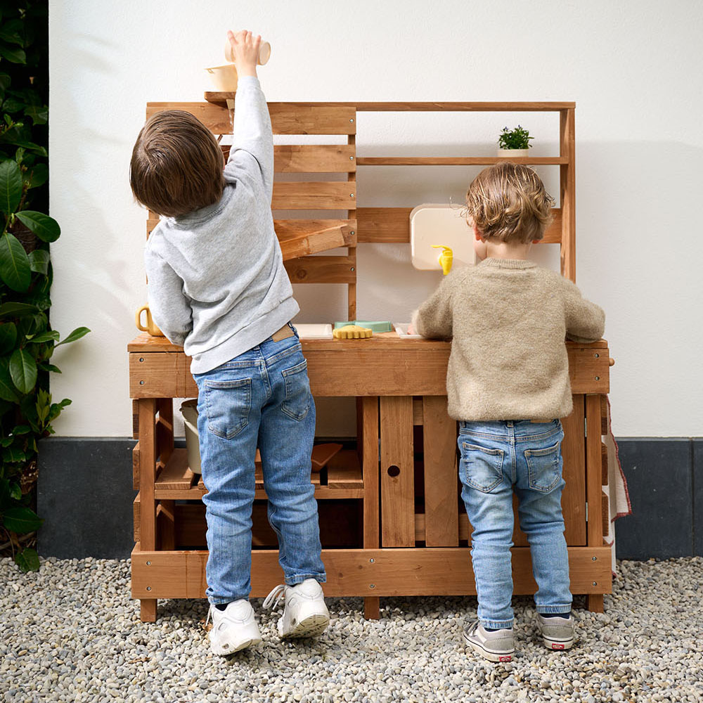 What Age Is a Mud Kitchen Suitable For? A Complete Age Guide