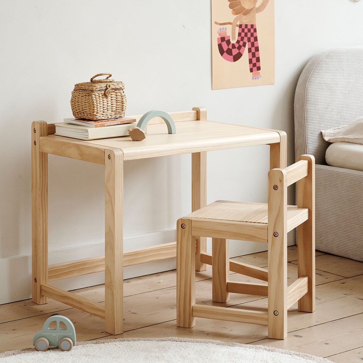 Table et chaise enfant Milo en bois naturel, dimensions adaptées pour bien choisir