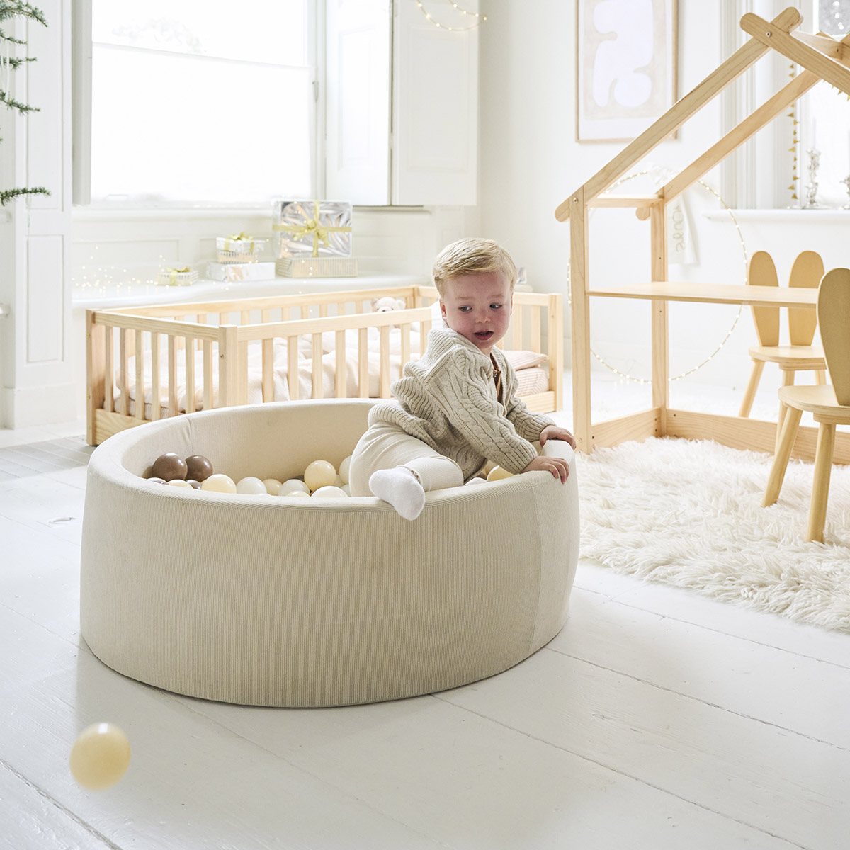 Ballenbak 110x40 Boucle Wit – Kiddos & Co