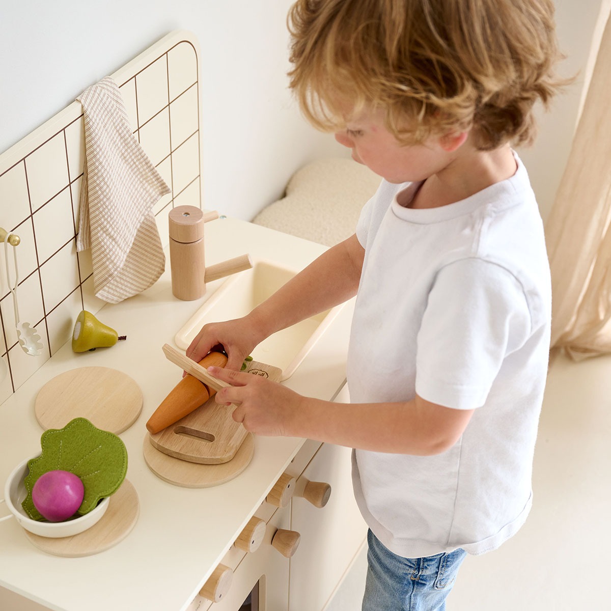 Cuisine en bois enfant «Biscuit» | 6 accessoires incl. | Beige