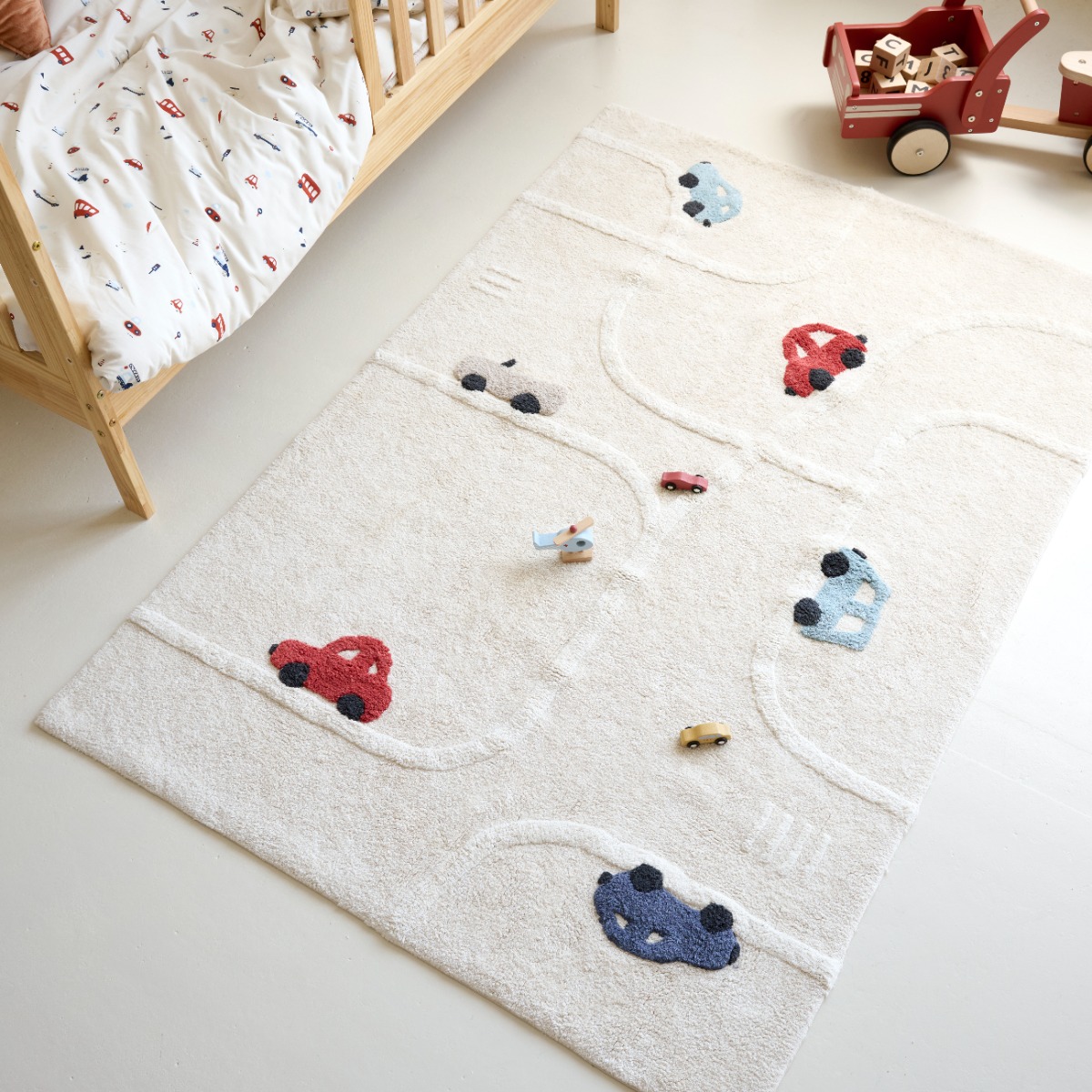 Waschbarer Kinderteppich | Rechteckig 120 x 170 cm | Fahrzeuge